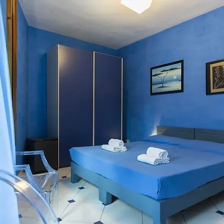 Guest house Four